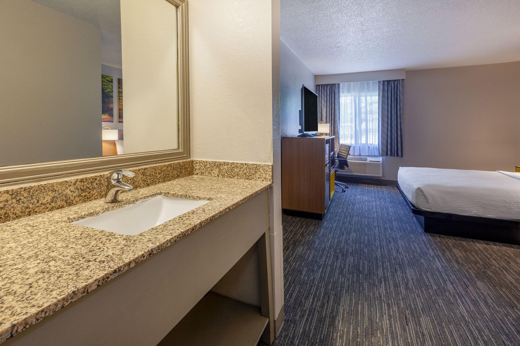 Days Inn By Wyndham Racine/Sturtevant Zewnętrze zdjęcie