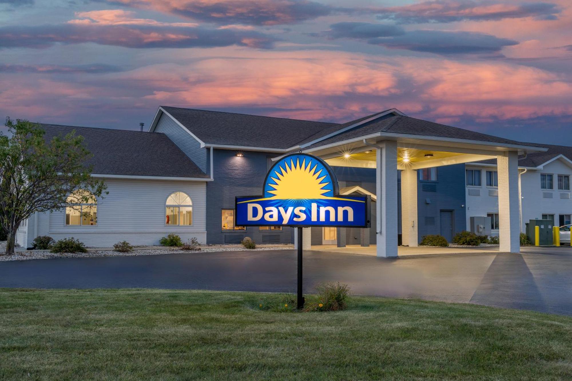 Days Inn By Wyndham Racine/Sturtevant Zewnętrze zdjęcie